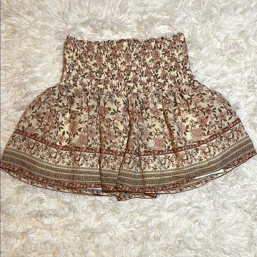 ☀️Cream Smocked Top